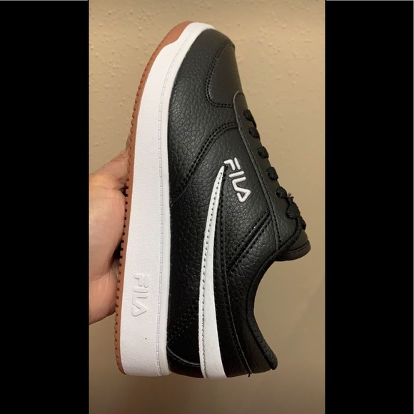 Kid’s Sneakers  Shoes Fila 
Size : 3.   EUR : 35.   Mex : 21.5 Cm - Picture 1 of 6